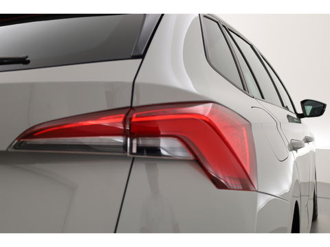 Škoda Kamiq 1.0 TSI Sport Business | virtual Cockpit | Navi | Cruise | CarPlay | PDC A | 18" | Trekhaak