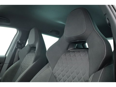 Škoda Kamiq 1.0 TSI Sport Business | virtual Cockpit | Navi | Cruise | CarPlay | PDC A | 18" | Trekhaak