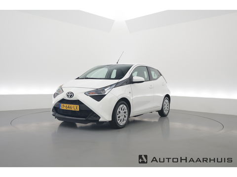 Toyota Aygo 1.0 VVT-i x-play | Airco | Cruise | CarPlay | All Season | Camera