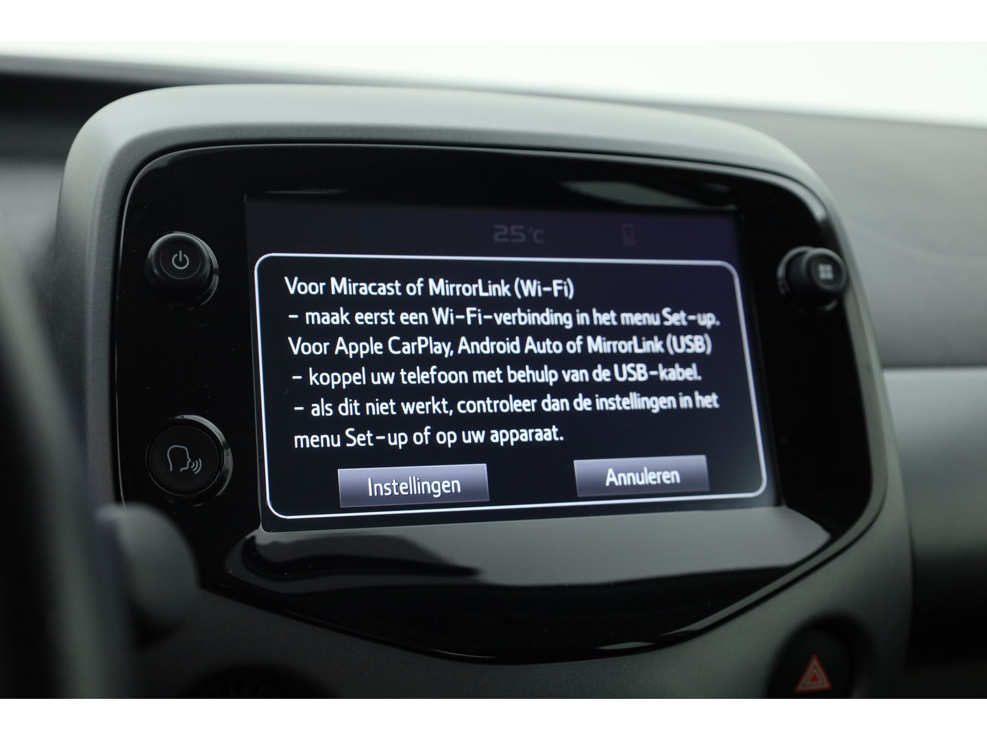 Toyota Aygo 1.0 VVT-i x-play | Airco | Cruise | CarPlay | All Season | Camera