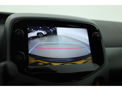 Toyota Aygo 1.0 VVT-i x-play | Airco | Cruise | CarPlay | All Season | Camera