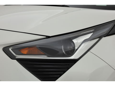 Toyota Aygo 1.0 VVT-i x-play | Airco | Cruise | CarPlay | All Season | Camera