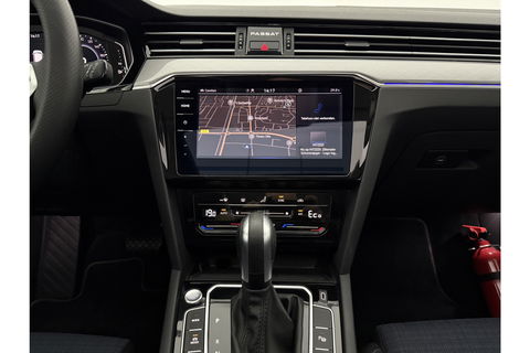 Volkswagen Passat 1.4 TSI 218PK PHEV GTE Pano Sfeer LED ACC Carplay Virtual Memory Head up Display Clima Navi PDC 17''LMV