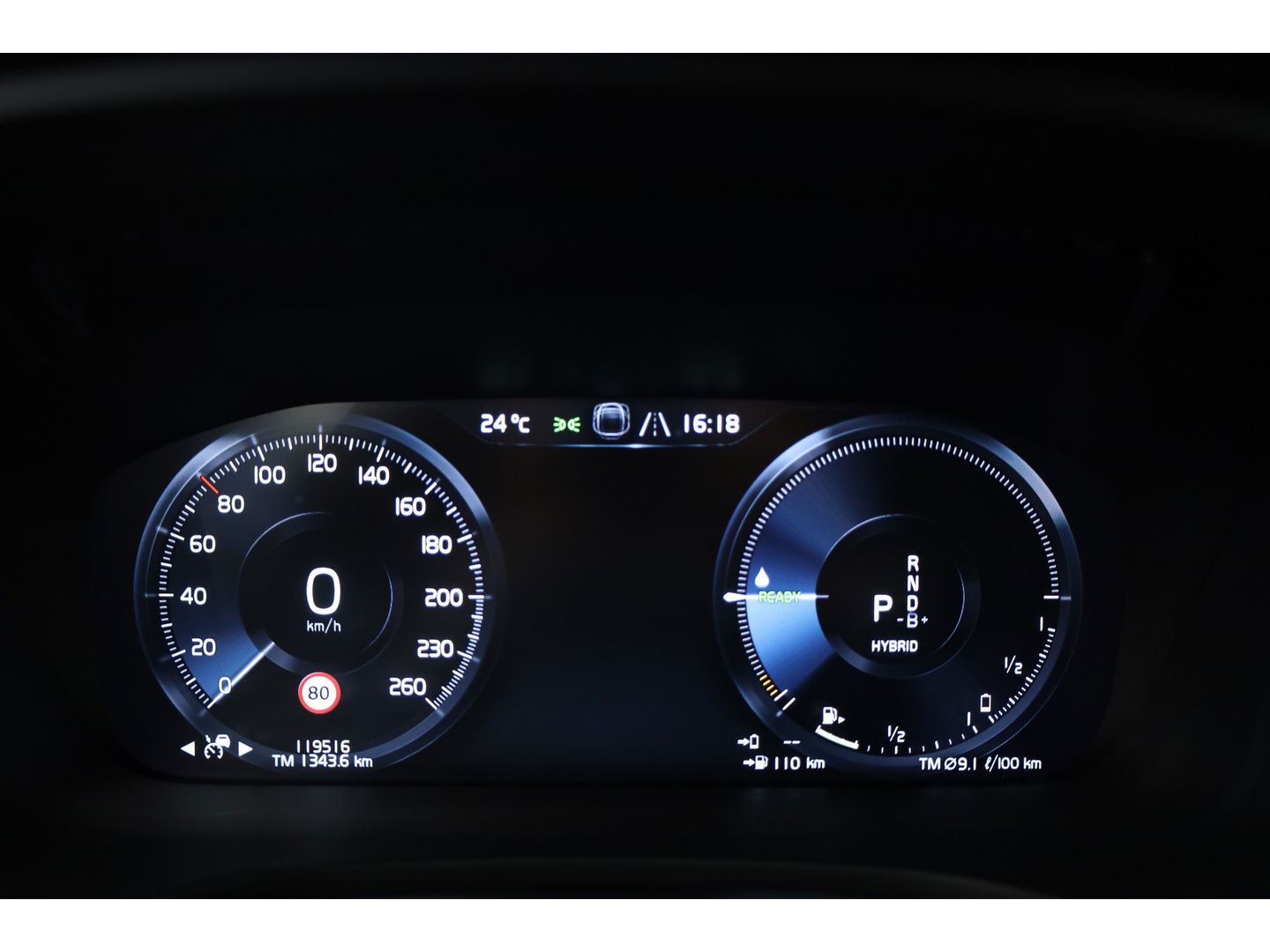 Volvo V60 2.0 T6 Recharge AWD R-Design | ACC | Blis | Trekhaak | H&K | Sportstoelen met mem. |