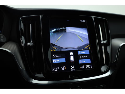 Volvo V60 2.0 T6 Recharge AWD R-Design | ACC | Blis | Trekhaak | H&K | Sportstoelen met mem. |