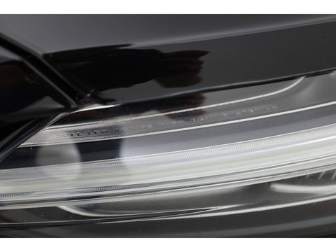 Volvo V60 2.0 T6 Recharge AWD R-Design | ACC | Blis | Trekhaak | H&K | Sportstoelen met mem. |