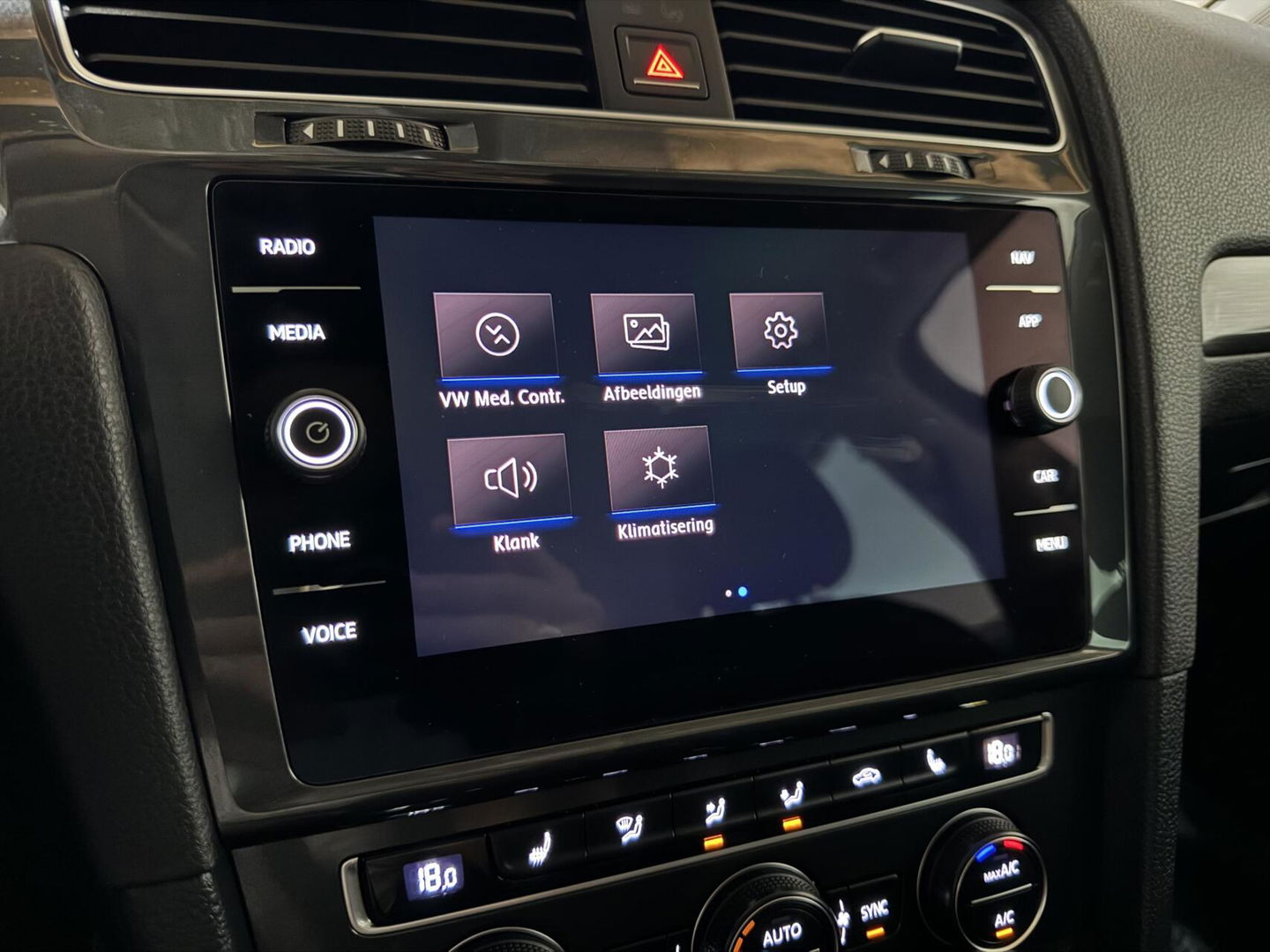 Volkswagen Golf Variant 1.0 TSI Highline ACC CarPlay Navi Massage NAP