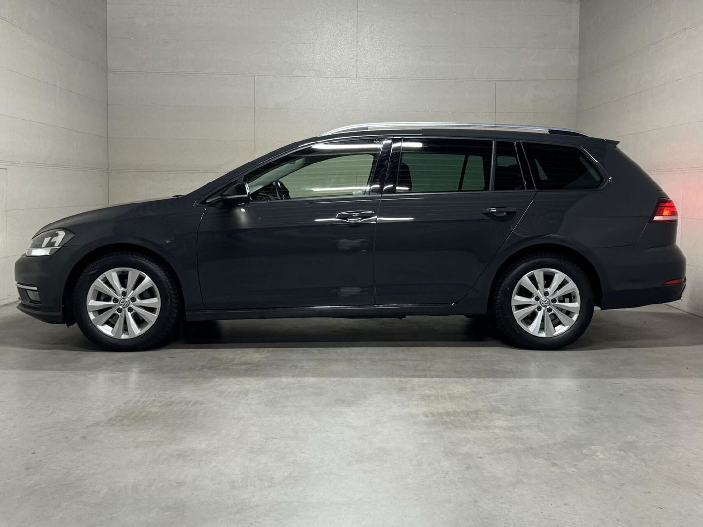 Volkswagen Golf Variant 1.0 TSI Highline ACC CarPlay Navi Massage NAP