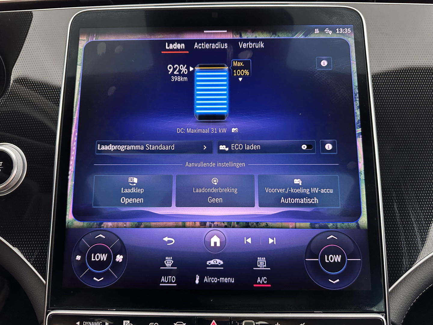Mercedes-Benz EQE 300 Business Line 89 kWh [ 3-Fase ] (INCL.BTW) *PANO | LUXURY-LEATHER | FULL-LED | ADAPTIVE-CRUISE | DIGI-COCKPIT | AMBIENT-LIGHT | NAVI-FULLMAP | CAMERA | HEATED-COMFORTSEATS | ECC | PDC | 19''ALU*