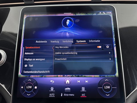 Mercedes-Benz EQE 300 Business Line 89 kWh [ 3-Fase ] (INCL.BTW) *PANO | LUXURY-LEATHER | FULL-LED | ADAPTIVE-CRUISE | DIGI-COCKPIT | AMBIENT-LIGHT | NAVI-FULLMAP | CAMERA | HEATED-COMFORTSEATS | ECC | PDC | 19''ALU*