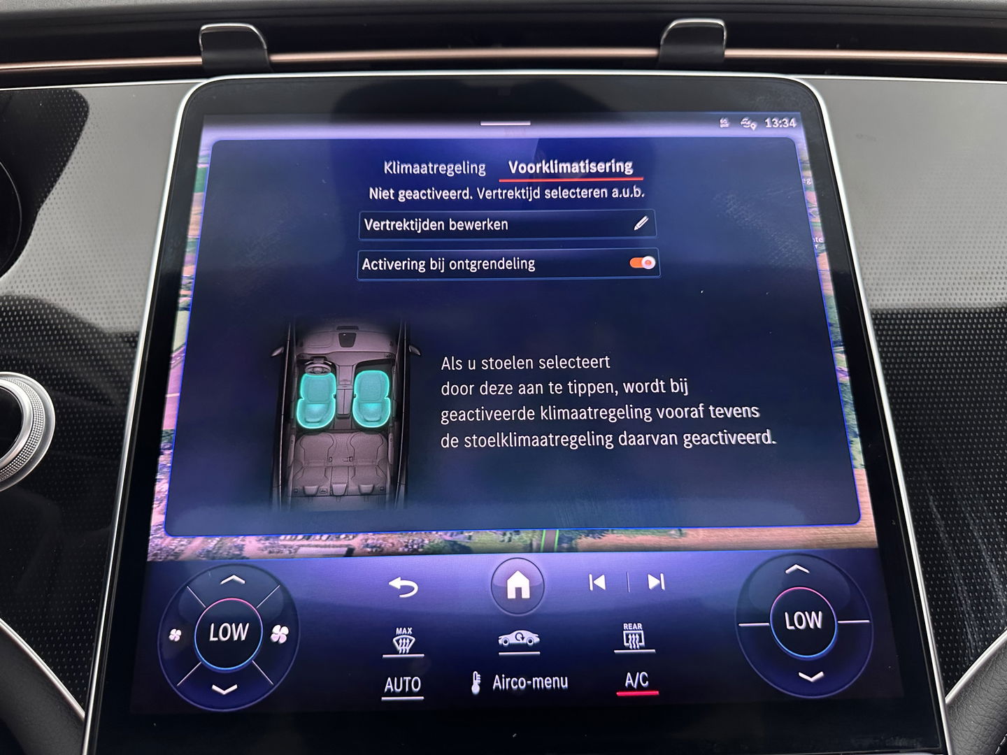 Mercedes-Benz EQE 300 Business Line 89 kWh [ 3-Fase ] (INCL.BTW) *PANO | LUXURY-LEATHER | FULL-LED | ADAPTIVE-CRUISE | DIGI-COCKPIT | AMBIENT-LIGHT | NAVI-FULLMAP | CAMERA | HEATED-COMFORTSEATS | ECC | PDC | 19''ALU*