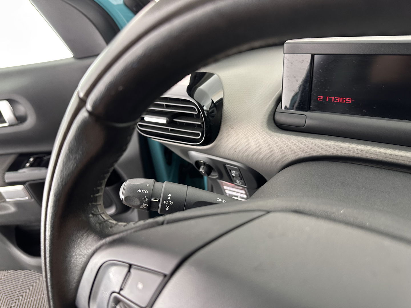 Citroën C4 Cactus 1.6 BlueHDi Shine *PANO | NAVI-FULLMAP | CAMERA | ECC | PDC | CRUISE | COMFORT-SEATS*