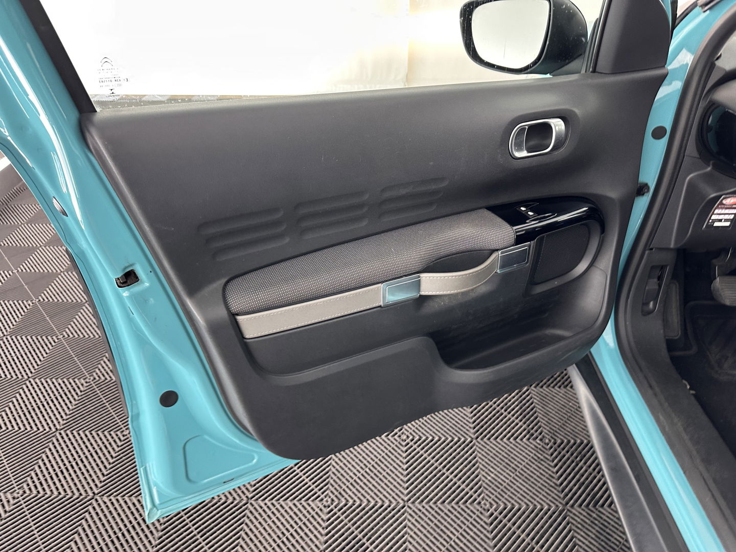 Citroën C4 Cactus 1.6 BlueHDi Shine *PANO | NAVI-FULLMAP | CAMERA | ECC | PDC | CRUISE | COMFORT-SEATS*