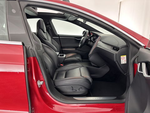 Tesla Model S 100D Aut. *PANO | NAPPA-LEATHER | AUTO-PILOT | ADAPTIVE-CRUISE | CCS-FASTLOADER | FULL-LED | NAVI-FULLMAP | AIR-SUSPENSION | KEYLESS | SURROUND-VIEW | CARPLAY | MEMORY-PACK | SPORT-SEATS | DIGI-CO
