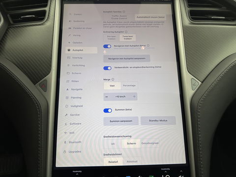 Tesla Model S 100D Aut. *PANO | NAPPA-LEATHER | AUTO-PILOT | ADAPTIVE-CRUISE | CCS-FASTLOADER | FULL-LED | NAVI-FULLMAP | AIR-SUSPENSION | KEYLESS | SURROUND-VIEW | CARPLAY | MEMORY-PACK | SPORT-SEATS | DIGI-CO