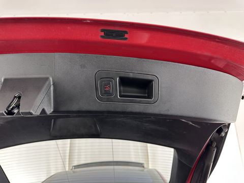 Tesla Model S 100D Aut. *PANO | NAPPA-LEATHER | AUTO-PILOT | ADAPTIVE-CRUISE | CCS-FASTLOADER | FULL-LED | NAVI-FULLMAP | AIR-SUSPENSION | KEYLESS | SURROUND-VIEW | CARPLAY | MEMORY-PACK | SPORT-SEATS | DIGI-CO