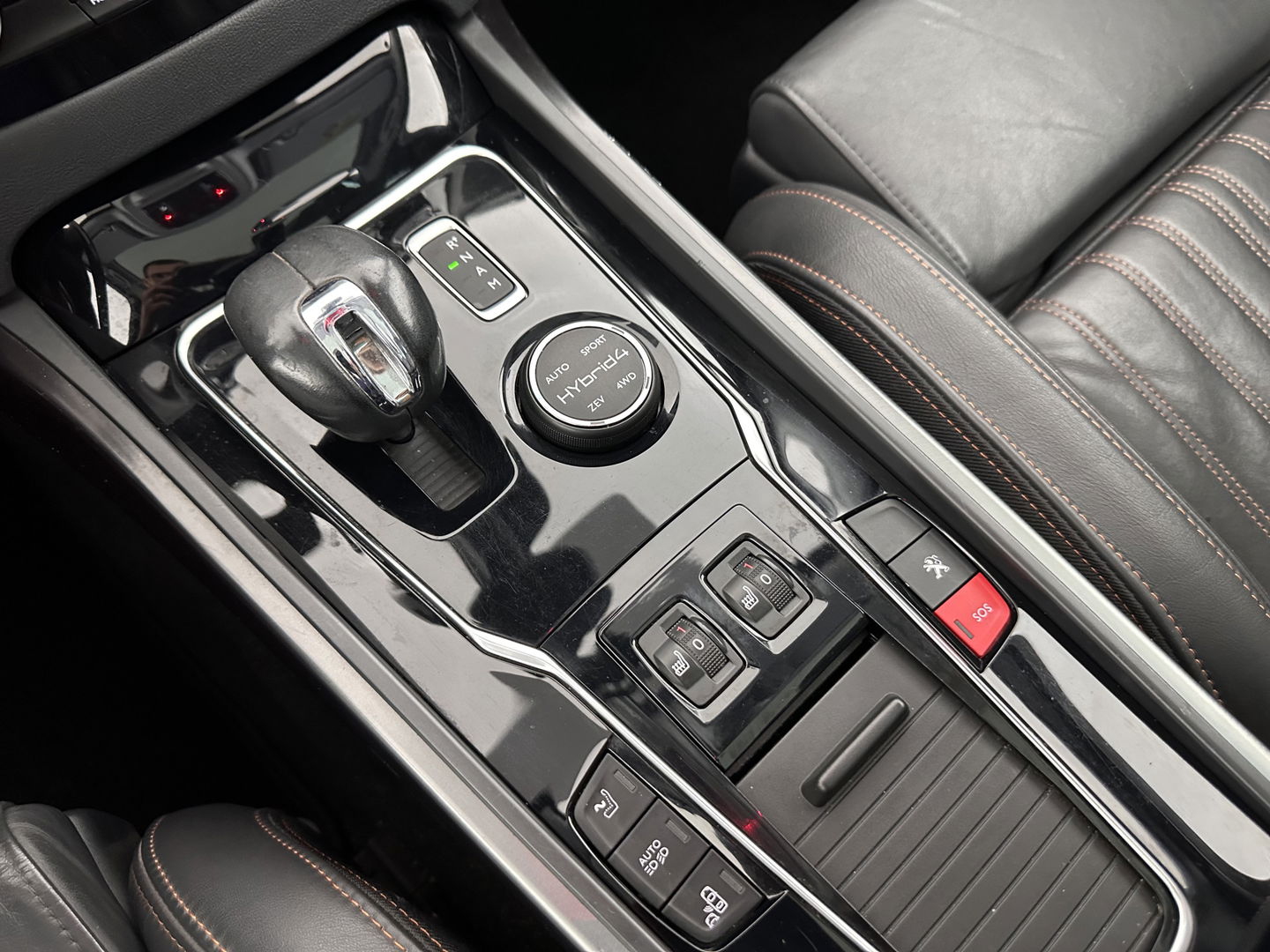 Peugeot 508 RXH 2.0 HDi HYbrid4 Aut. *PANO | HEAD-UP | LUXURY-LEATHER | FULL-LED | MEMORY-PACK | KEYLESS | CAMERA | NAVI-FULLMAP | HEATED-COMFORTSEATS | ECC | PDC | CRUISE | 18''ALU*