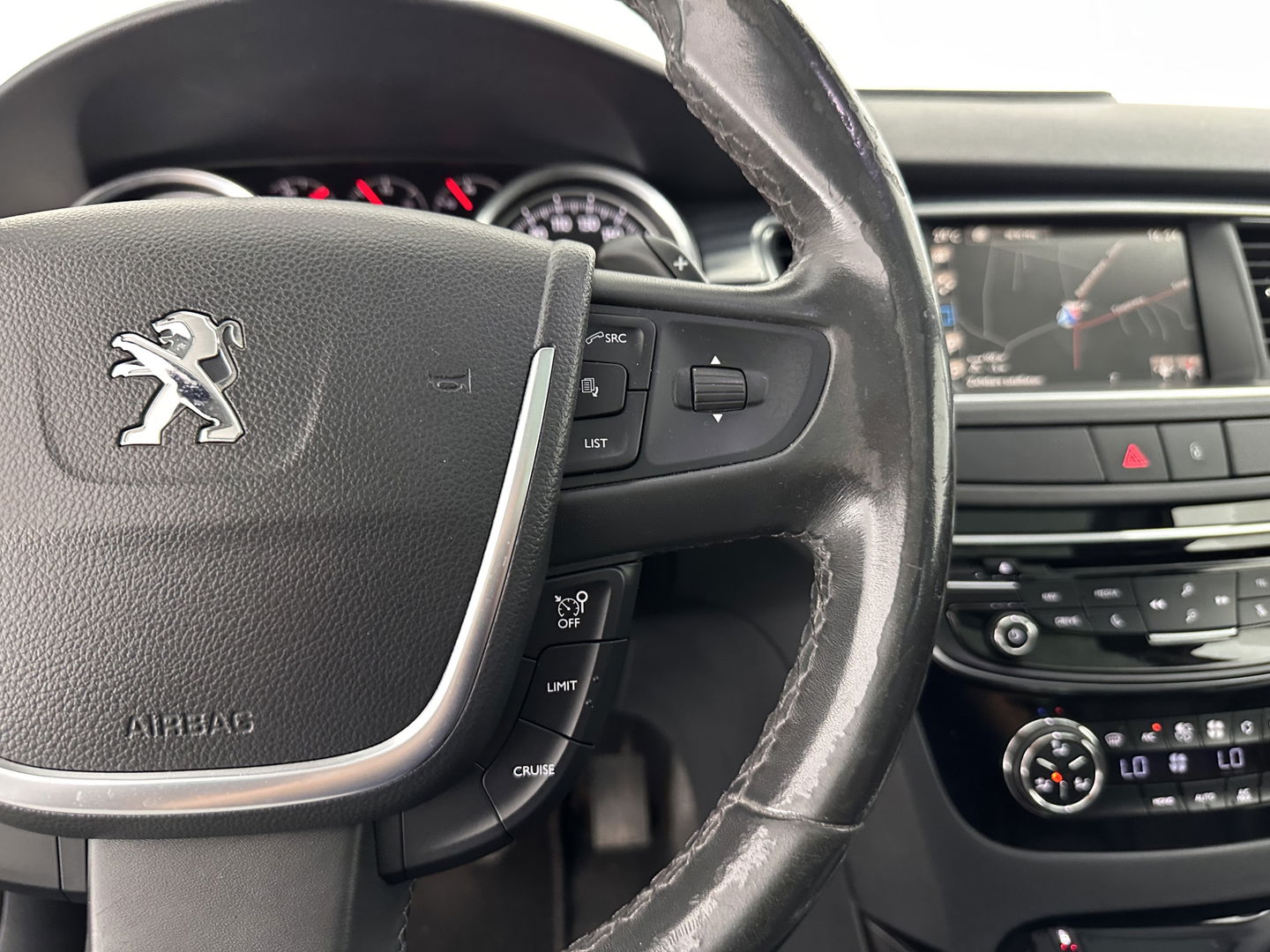 Peugeot 508 RXH 2.0 HDi HYbrid4 Aut. *PANO | HEAD-UP | LUXURY-LEATHER | FULL-LED | MEMORY-PACK | KEYLESS | CAMERA | NAVI-FULLMAP | HEATED-COMFORTSEATS | ECC | PDC | CRUISE | 18''ALU*