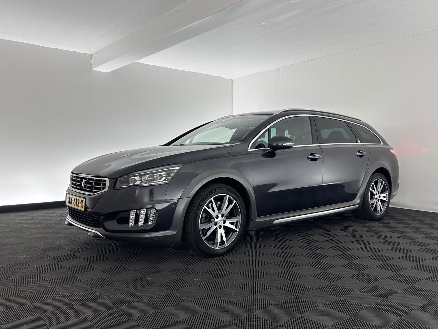 Peugeot 508 RXH 2.0 HDi HYbrid4 Aut. *PANO | HEAD-UP | LUXURY-LEATHER | FULL-LED | MEMORY-PACK | KEYLESS | CAMERA | NAVI-FULLMAP | HEATED-COMFORTSEATS | ECC | PDC | CRUISE | 18''ALU*