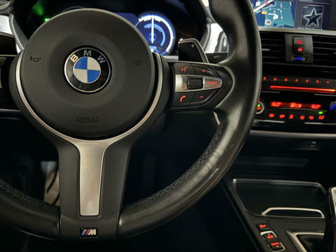 BMW 3 Serie 320i M-Sport Pano Leer HUD CarPlay Camera Trekh. NAP