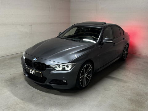 BMW 3 Serie 320i M-Sport Pano Leer HUD CarPlay Camera Trekh. NAP