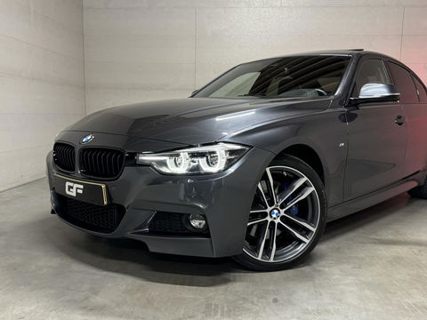BMW 3 Serie 320i M-Sport Pano Leer HUD CarPlay Camera Trekh. NAP