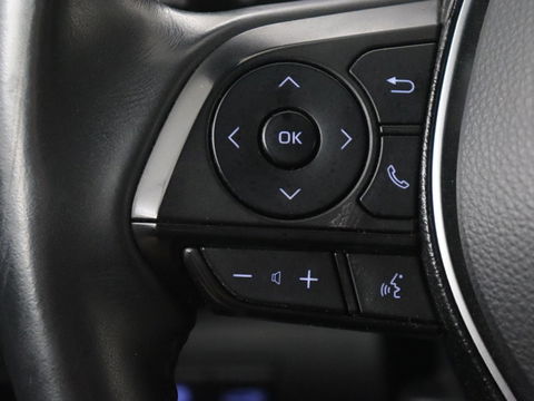 Toyota Corolla 1.8 Hybrid Trek | Stoelverwarming | Adaptive cruise | Carplay | Camera | Keyless | Full LED | Navigatie | Climate control