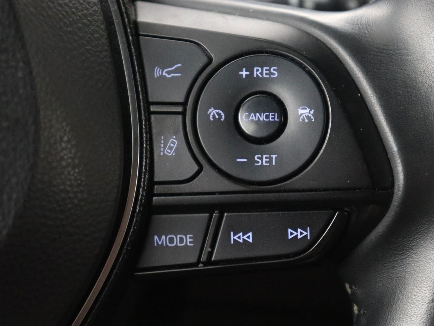 Toyota Corolla 1.8 Hybrid Trek | Stoelverwarming | Adaptive cruise | Carplay | Camera | Keyless | Full LED | Navigatie | Climate control