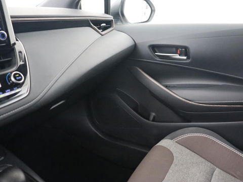 Toyota Corolla 1.8 Hybrid Trek | Stoelverwarming | Adaptive cruise | Carplay | Camera | Keyless | Full LED | Navigatie | Climate control