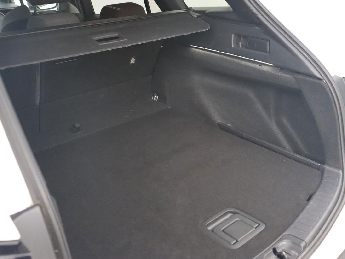 Toyota Corolla 1.8 Hybrid Trek | Stoelverwarming | Adaptive cruise | Carplay | Camera | Keyless | Full LED | Navigatie | Climate control