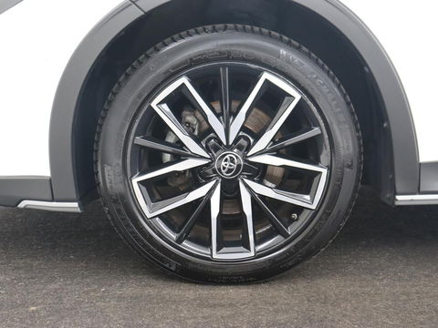 Toyota Corolla 1.8 Hybrid Trek | Stoelverwarming | Adaptive cruise | Carplay | Camera | Keyless | Full LED | Navigatie | Climate control