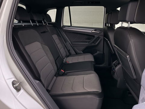 Volkswagen Tiguan 1.5 TSI R-Line Black Edition Pano Virtual Carplay NAP