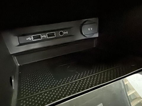 Volkswagen Tiguan 1.5 TSI R-Line Black Edition Pano Virtual Carplay NAP