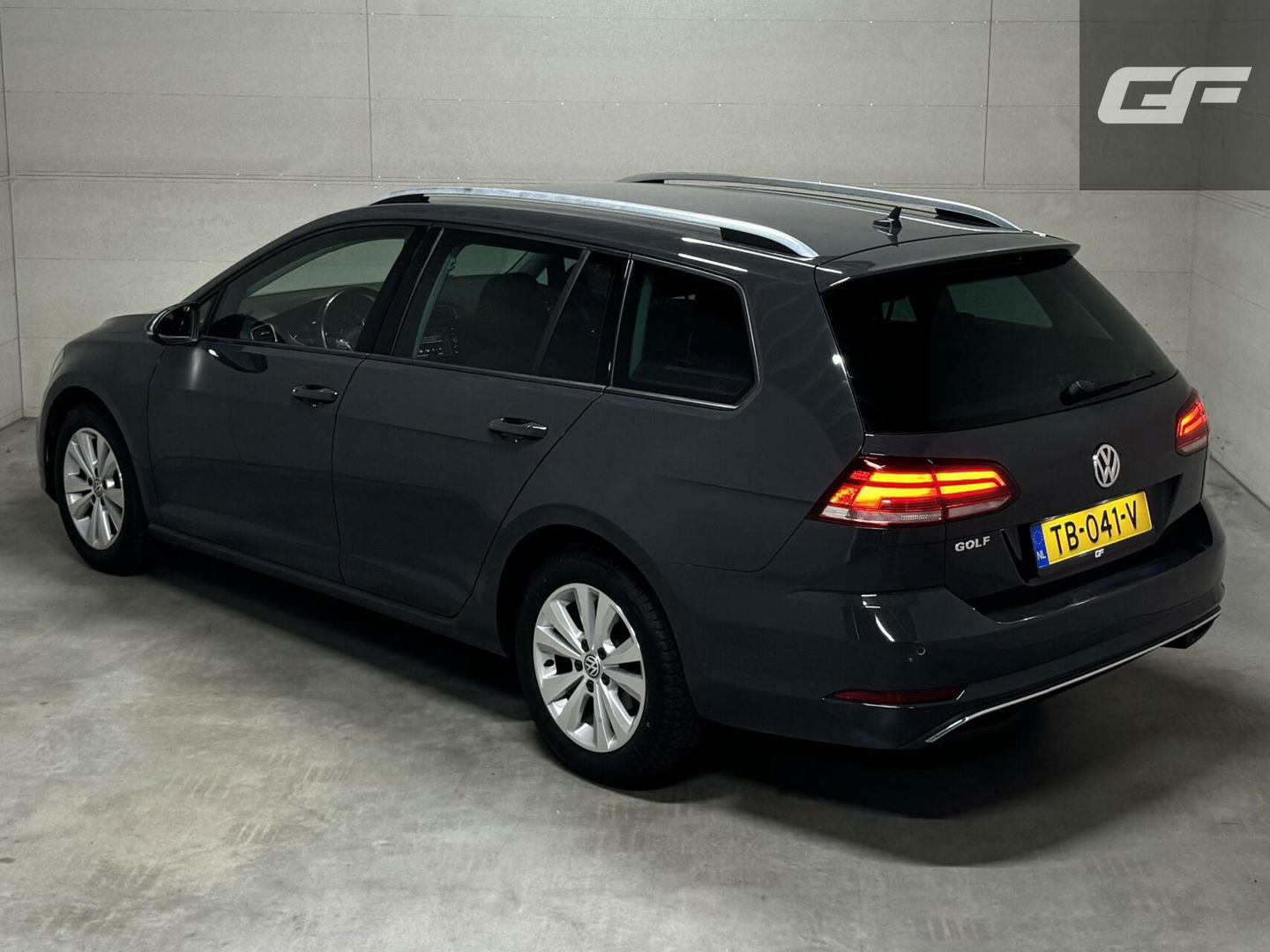 Volkswagen Golf Variant 1.0 TSI Highline ACC CarPlay Navi Massage NAP