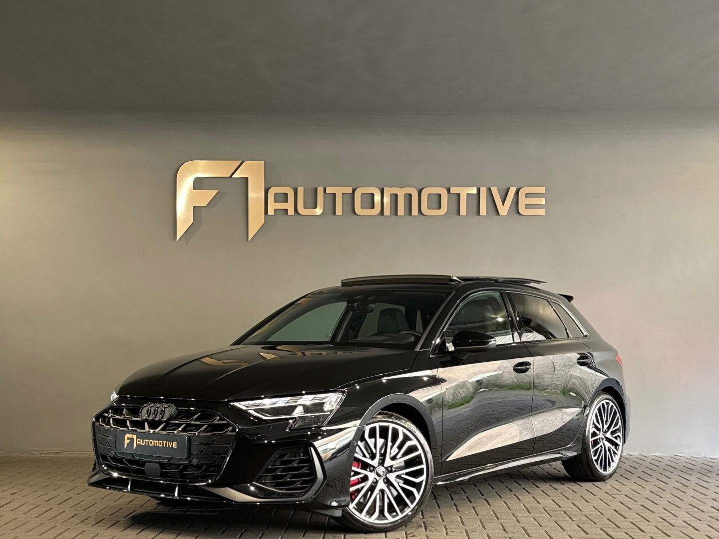 Audi A3 Sportback 2.0 TFSI S3 quattro Pano|HuD|Sonos|Akrapovic