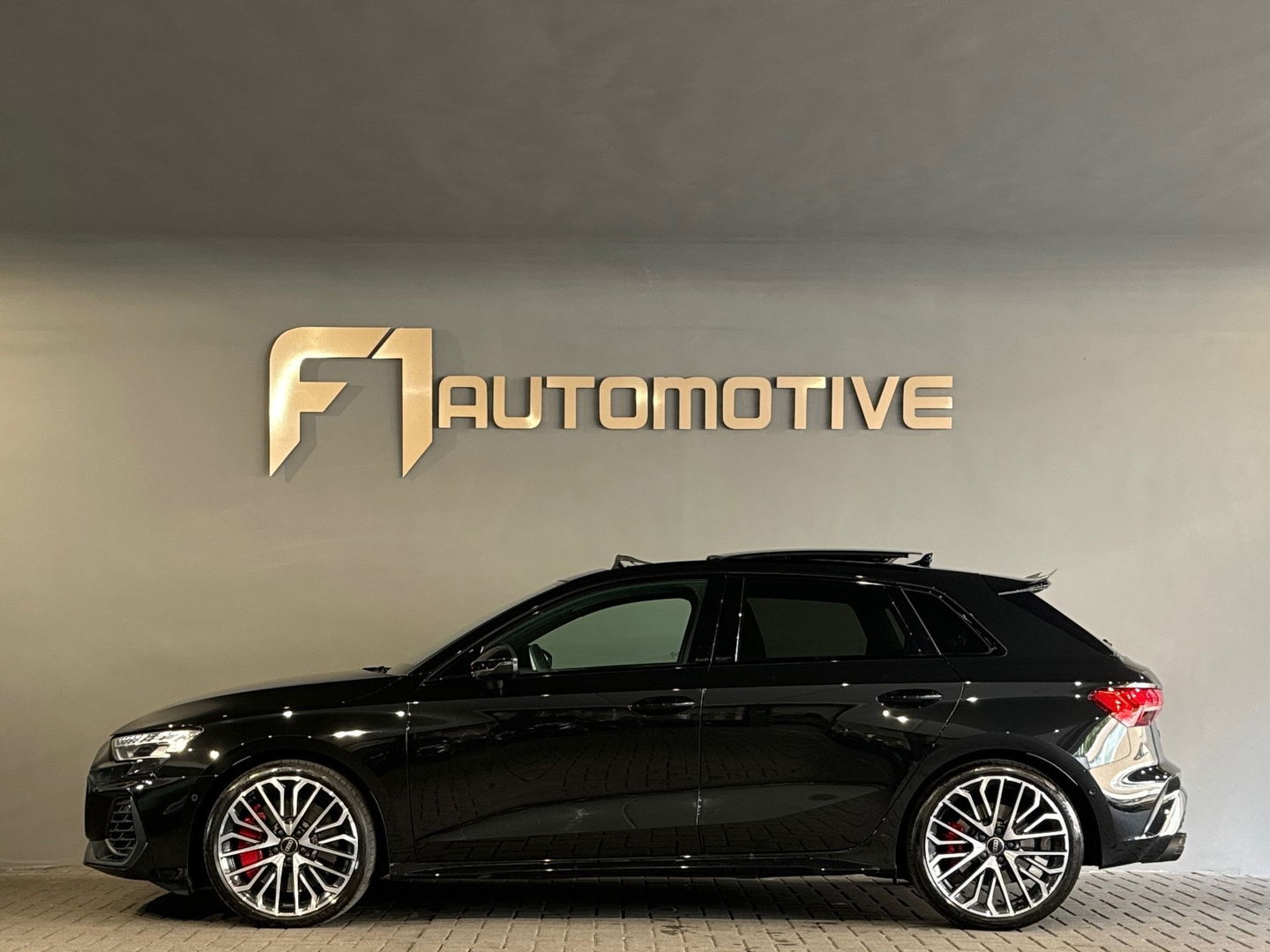 Audi A3 Sportback 2.0 TFSI S3 quattro Pano|HuD|Sonos|Akrapovic