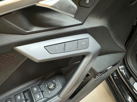 Audi A3 Sportback 2.0 TFSI S3 quattro Pano|HuD|Sonos|Akrapovic