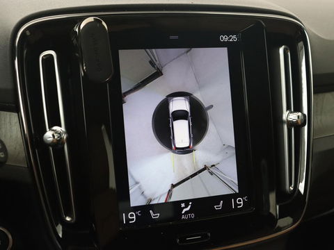 Volvo XC40 1.5 T5 Recharge Inscription | Leder | 360 Camera | Stoel & stuurverwarming | Carplay | Harman/Kardon | Navigatie | Keyless | Full LED | Parkeerhulp | Cruise control | PHEV | Plug In
