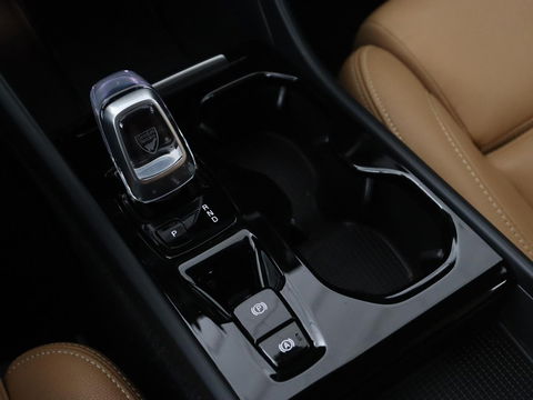 Volvo XC40 1.5 T5 Recharge Inscription | Leder | 360 Camera | Stoel & stuurverwarming | Carplay | Harman/Kardon | Navigatie | Keyless | Full LED | Parkeerhulp | Cruise control | PHEV | Plug In
