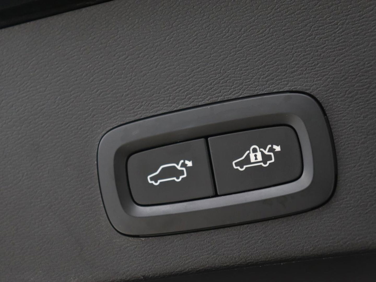 Volvo XC40 1.5 T5 Recharge Inscription | Leder | 360 Camera | Stoel & stuurverwarming | Carplay | Harman/Kardon | Navigatie | Keyless | Full LED | Parkeerhulp | Cruise control | PHEV | Plug In
