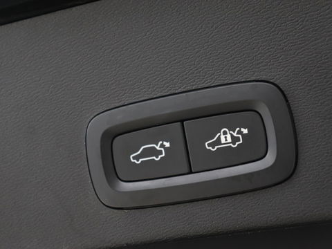 Volvo XC40 1.5 T5 Recharge Inscription | Leder | 360 Camera | Stoel & stuurverwarming | Carplay | Harman/Kardon | Navigatie | Keyless | Full LED | Parkeerhulp | Cruise control | PHEV | Plug In