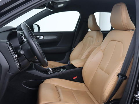 Volvo XC40 1.5 T5 Recharge Inscription | Leder | 360 Camera | Stoel & stuurverwarming | Carplay | Harman/Kardon | Navigatie | Keyless | Full LED | Parkeerhulp | Cruise control | PHEV | Plug In