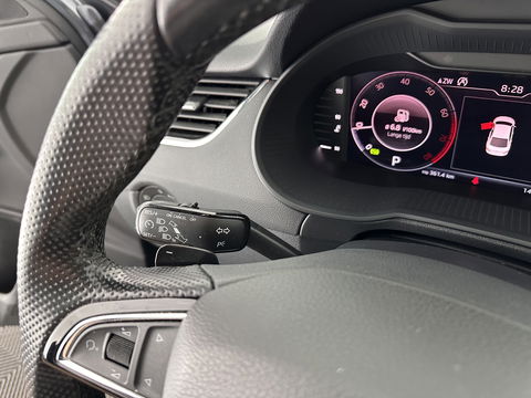 Škoda Octavia 1.5 TSI Greentech Sport Business Aut. *PANO | FULL-LED | DIGI-COCKPIT | NAVI-FULLMAP | SPORT-SEATS | CAMERA | CARPLAY | DAB+ | ECC | PDC | CRUISE | 18''ALU | TOWBAR*