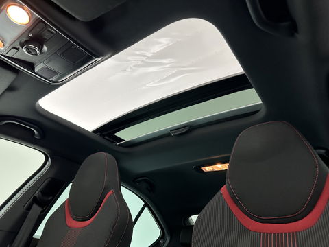 Škoda Octavia 1.5 TSI Greentech Sport Business Aut. *PANO | FULL-LED | DIGI-COCKPIT | NAVI-FULLMAP | SPORT-SEATS | CAMERA | CARPLAY | DAB+ | ECC | PDC | CRUISE | 18''ALU | TOWBAR*