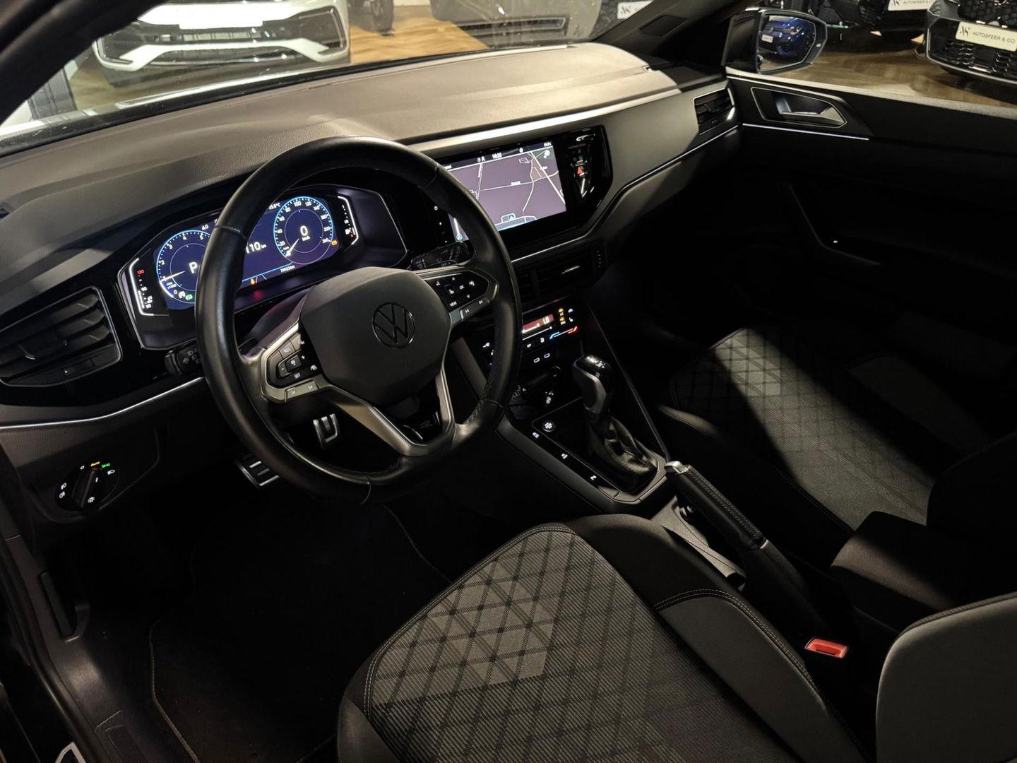 Volkswagen Polo 1.0 TSI R-Line PANO KEYLESS 3X R-LINE
