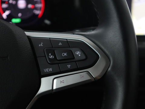 Volkswagen Golf 1.4 eHybrid Style | Massage | Carplay | Sfeerverlichting | Navigatie | Memory | Adaptive cruise | Parkeerhulp | ergoActive | LED Plus | Climate control | PHEV | Plug In