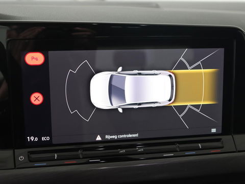 Volkswagen Golf 1.4 eHybrid Style | Massage | Carplay | Sfeerverlichting | Navigatie | Memory | Adaptive cruise | Parkeerhulp | ergoActive | LED Plus | Climate control | PHEV | Plug In
