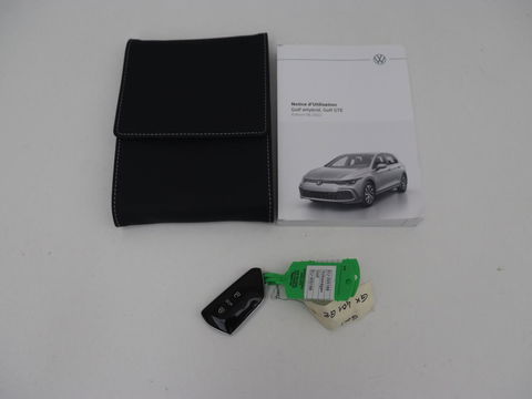 Volkswagen Golf 1.4 eHybrid Style | Massage | Carplay | Sfeerverlichting | Navigatie | Memory | Adaptive cruise | Parkeerhulp | ergoActive | LED Plus | Climate control | PHEV | Plug In