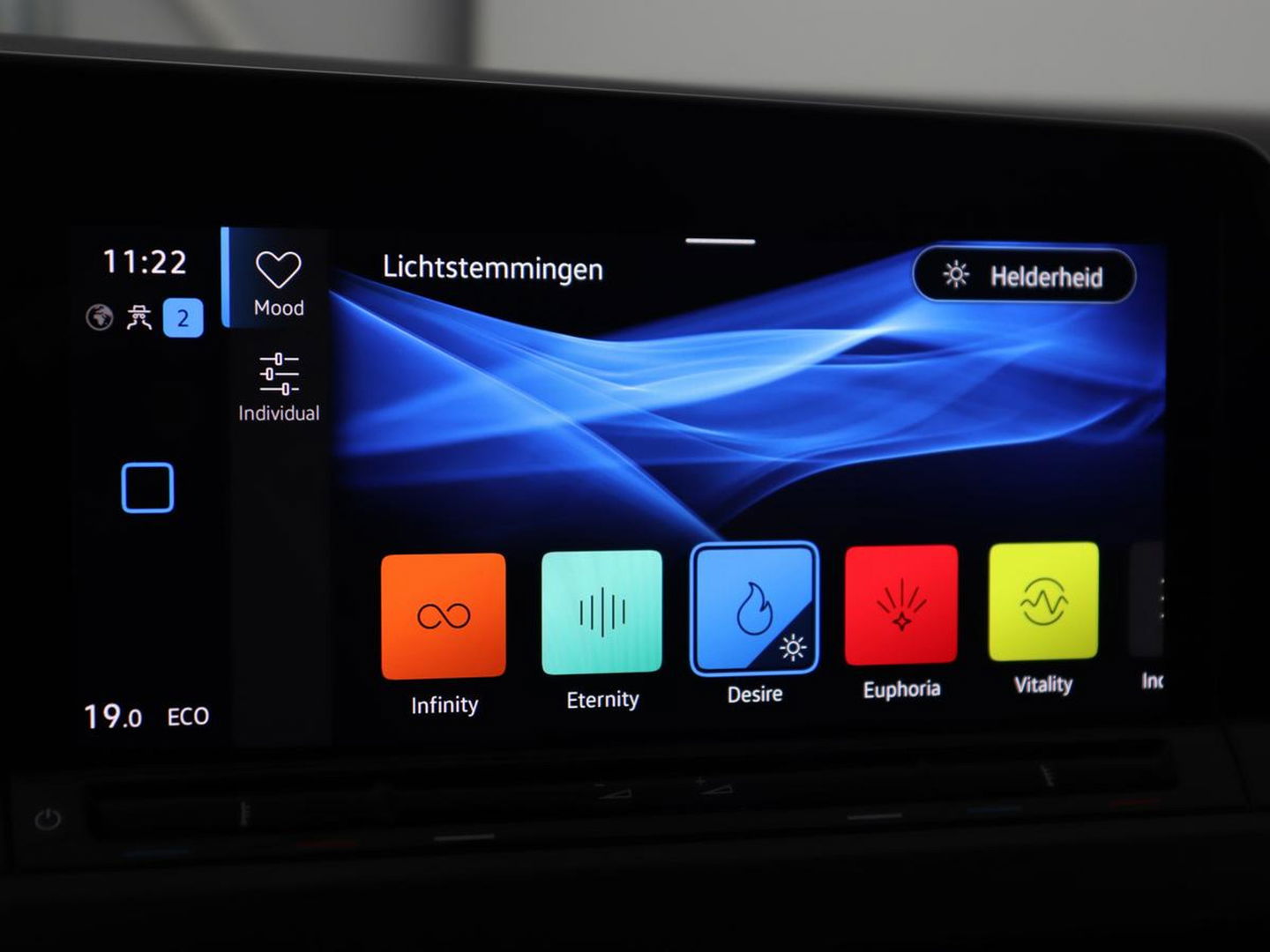 Volkswagen Golf 1.4 eHybrid Style | Massage | Carplay | Sfeerverlichting | Navigatie | Memory | Adaptive cruise | Parkeerhulp | ergoActive | LED Plus | Climate control | PHEV | Plug In