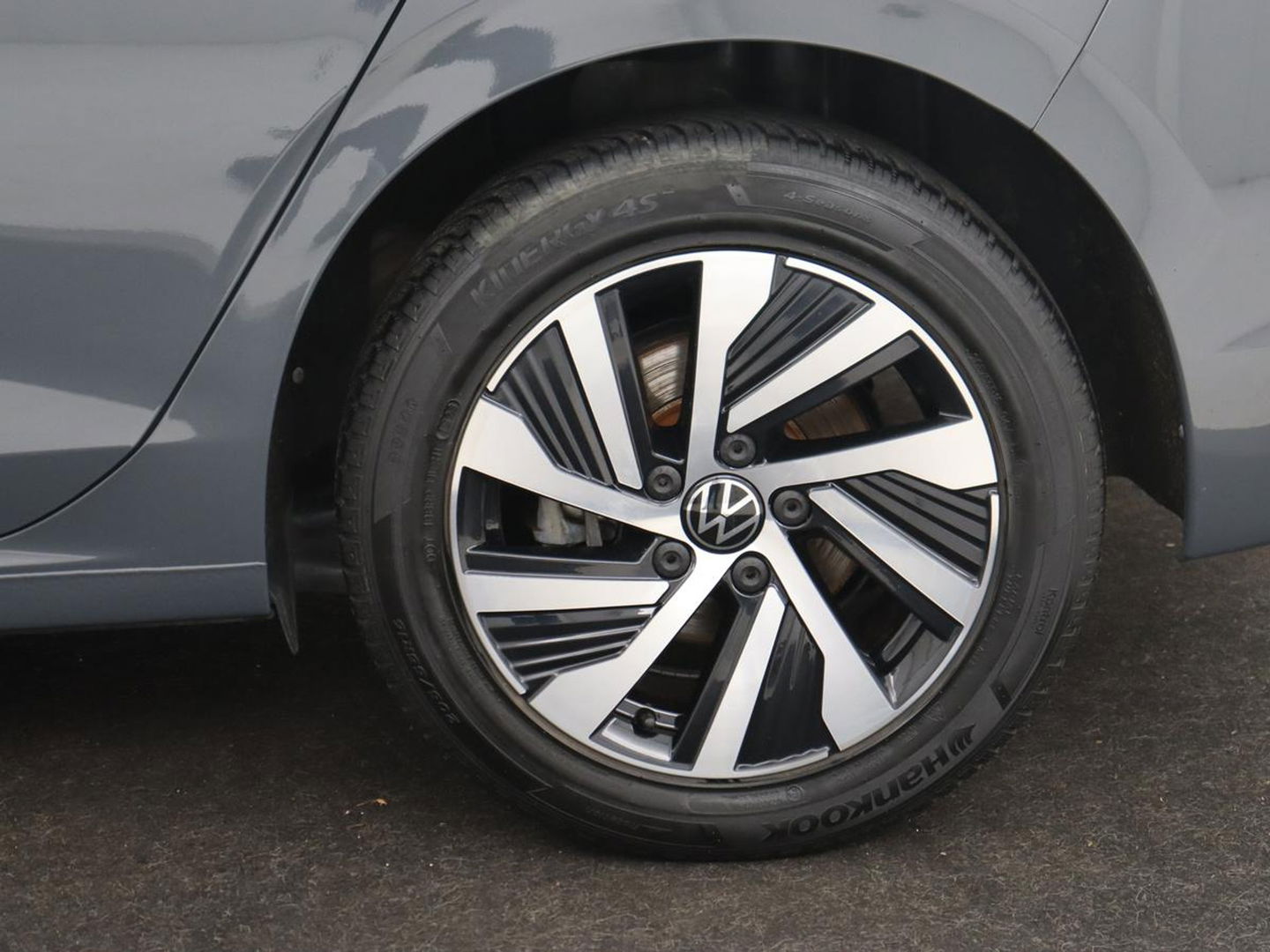 Volkswagen Golf 1.4 eHybrid Style | Massage | Carplay | Sfeerverlichting | Navigatie | Memory | Adaptive cruise | Parkeerhulp | ergoActive | LED Plus | Climate control | PHEV | Plug In
